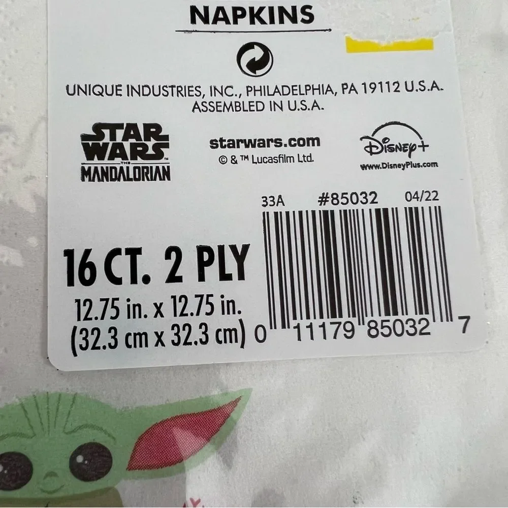 New Star Wars Mandalorian Baby Yoda Christmas Napkins 16 Count Disney Holiday